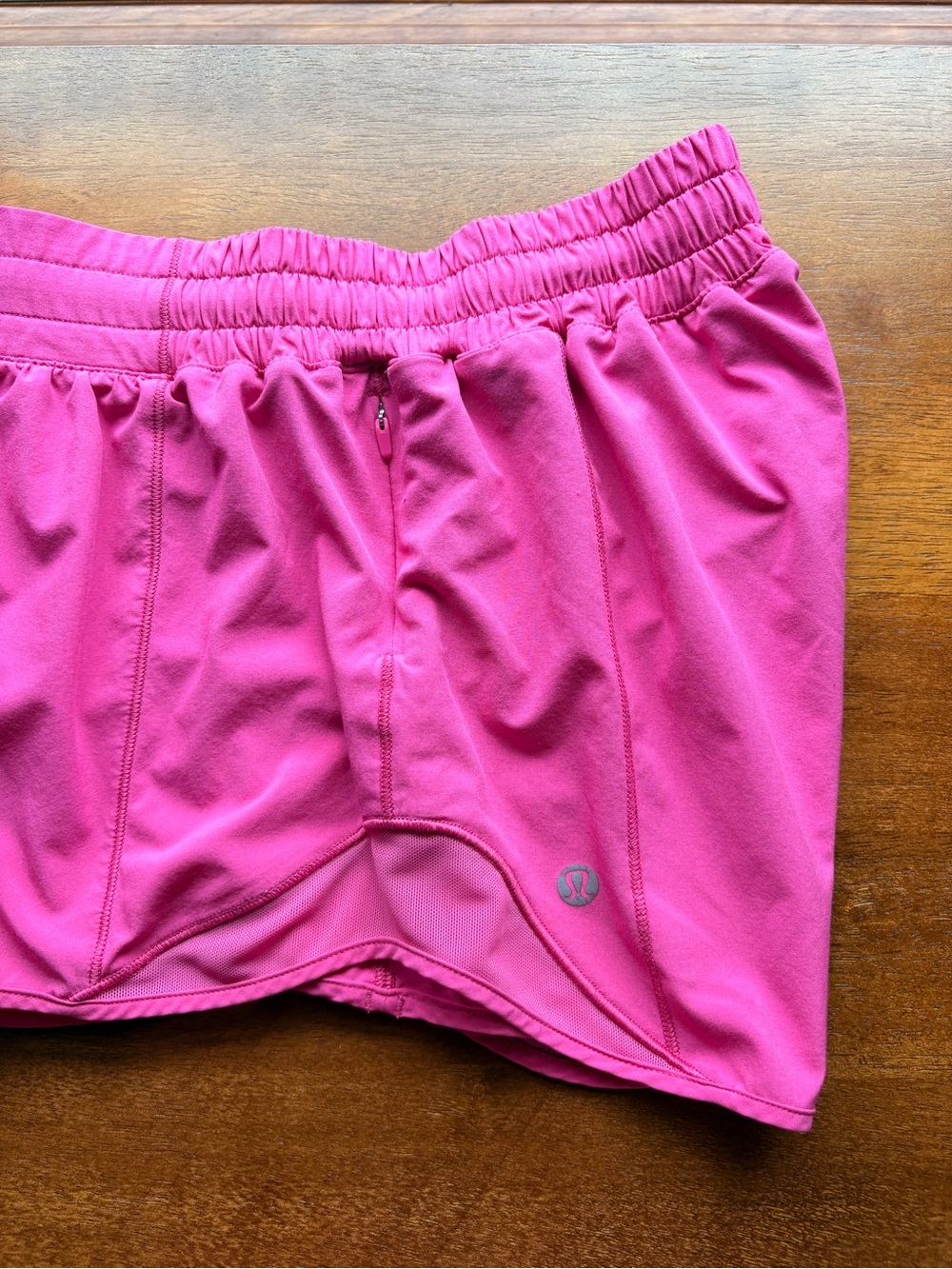Lululemon hotty hot high-rise 4” - Picture 5 of 7